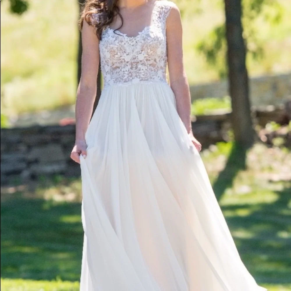 Reem Acra Wedding dress 5712 brand new with tags - Picture 6 of 6